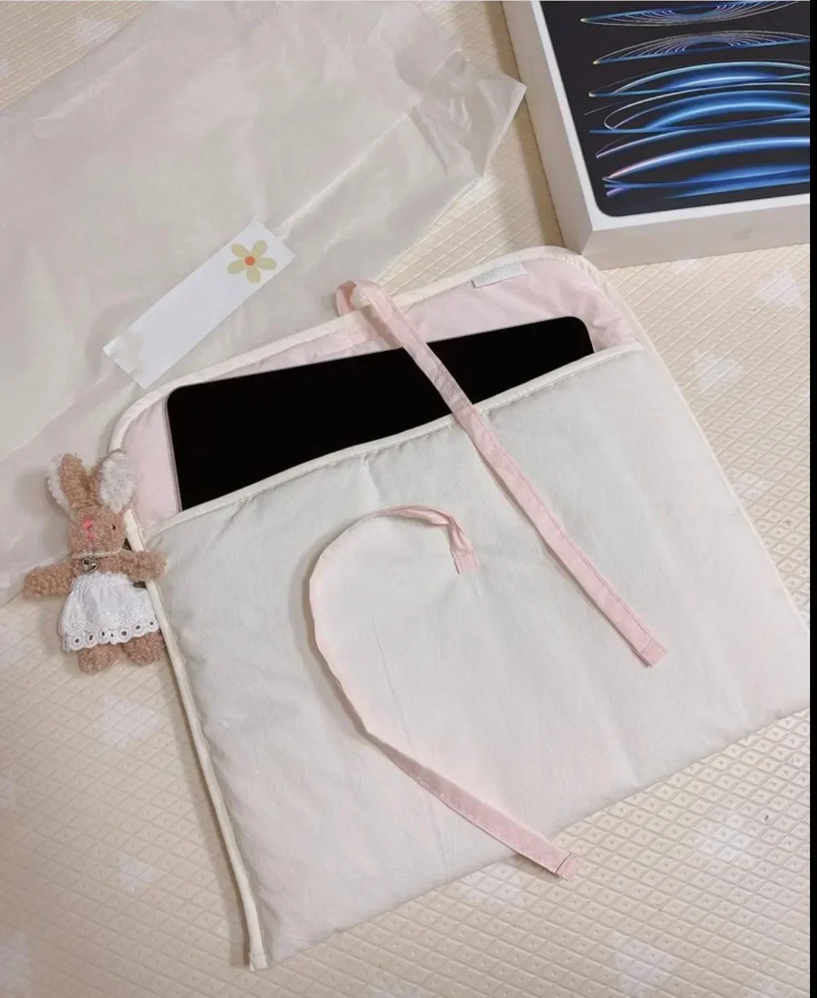 Housse rembourrée rose style B - Tablet Sleeves & Cases Ipad Accessories avis et prix
